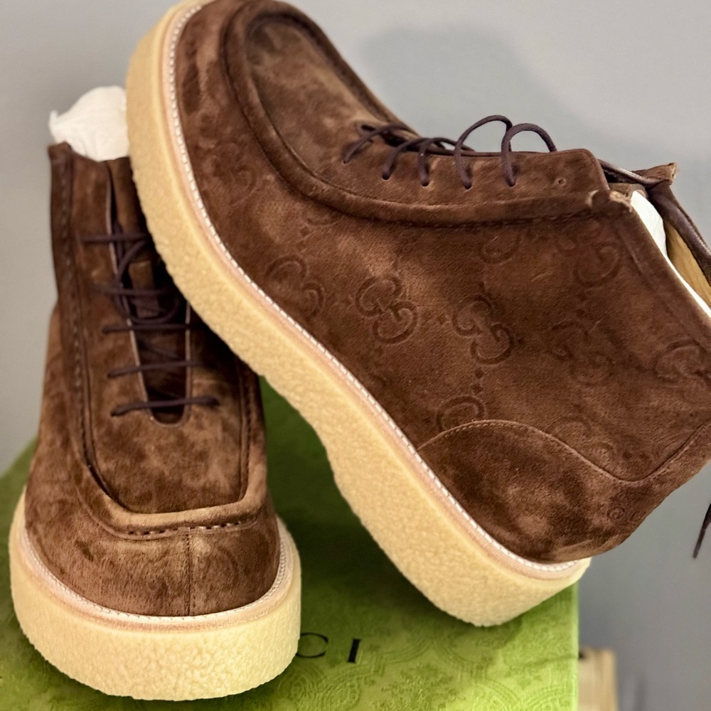 BRAND NEW AUTHENTIC Menen GG Suede Lace-Up Boots